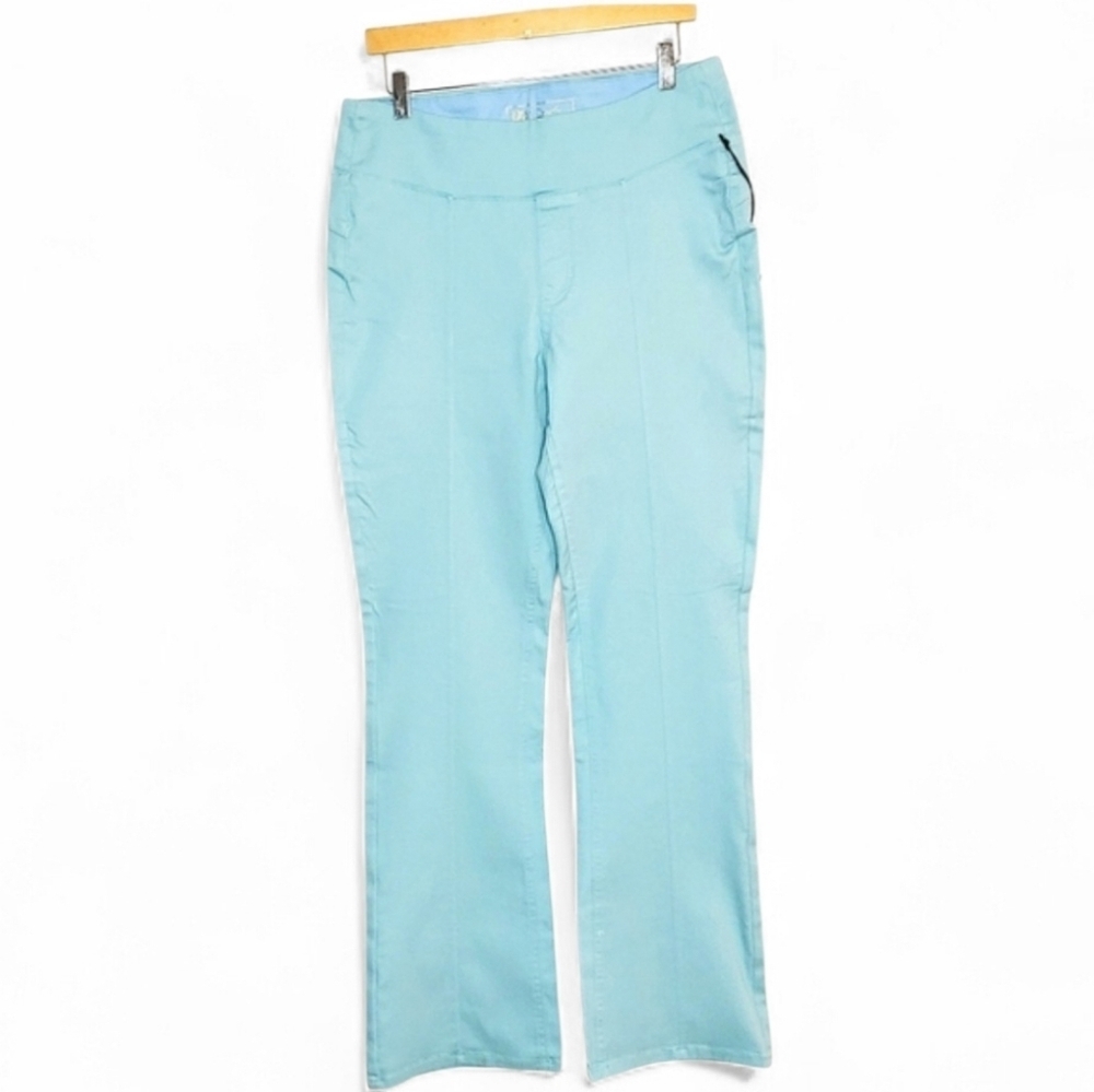 Diane Gilman DG2 suddenly slim jeans. Aqua blue, bootcut, Size Large.